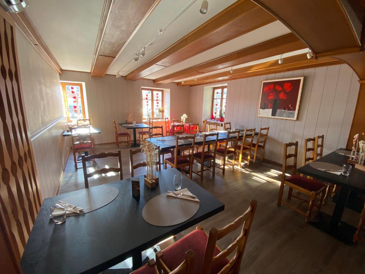 Logis Hotel Restaurant Au Lion Rouge Bartenheim Kültér fotó