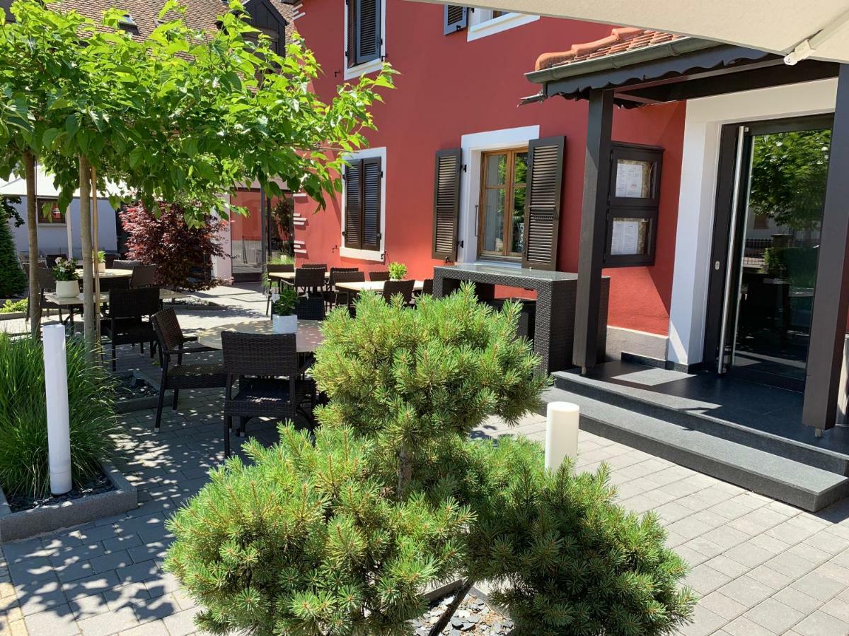 Logis Hotel Restaurant Au Lion Rouge Bartenheim Kültér fotó